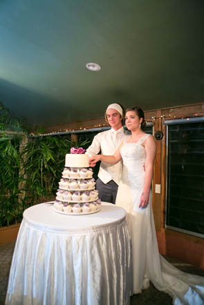 John and Elizas Collangatta Estate wedding